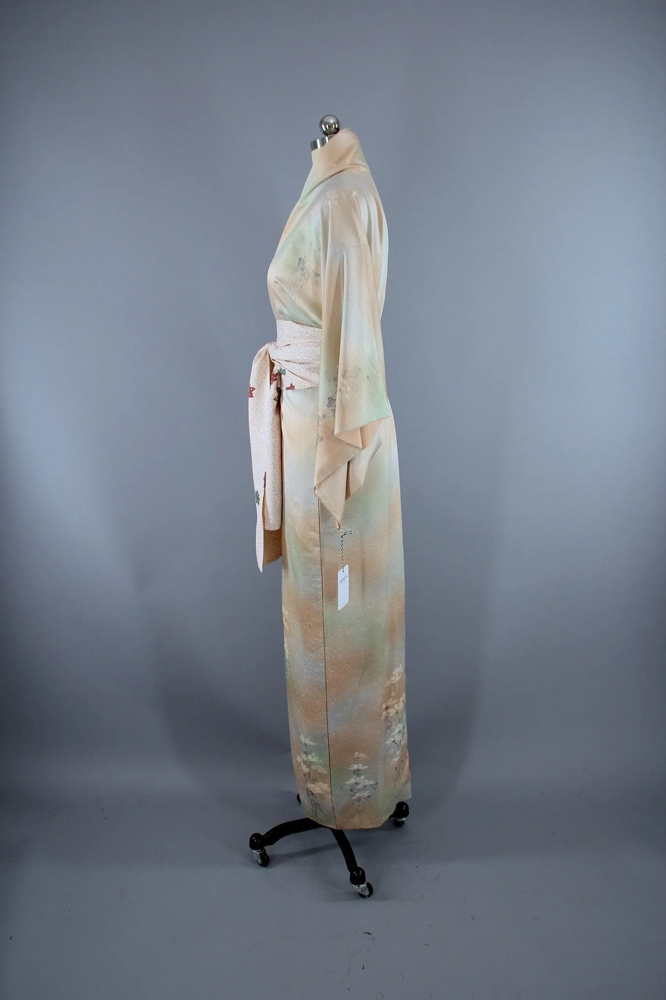 1950s Vintage Silk Kimono Robe / Tan & Green Ombre Floral