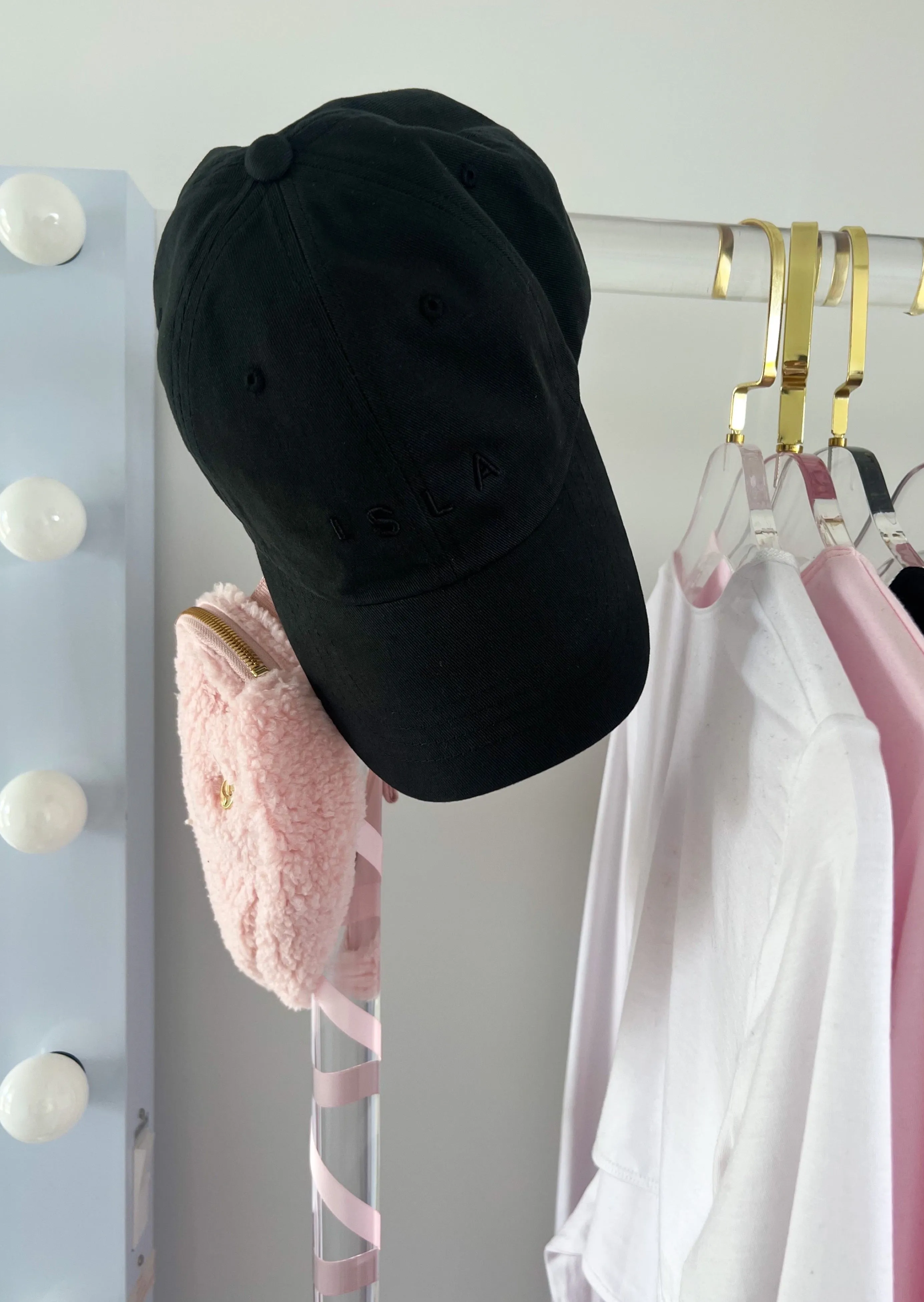 Black ISLA Cap
