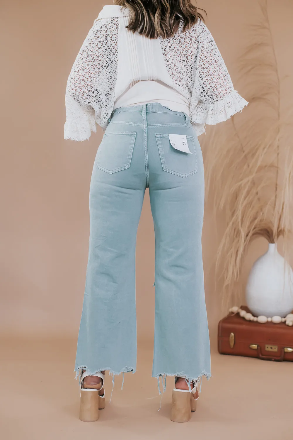 Brooks Distressed Jean, Cloud Blue VERVET