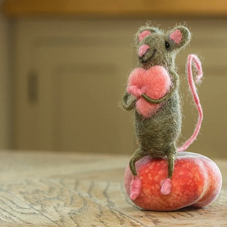Felt Mouse With Heart